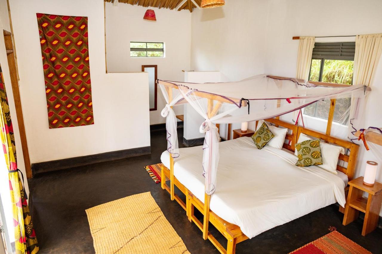 Isunga Lodge Kibale National Park Eksteriør bilde