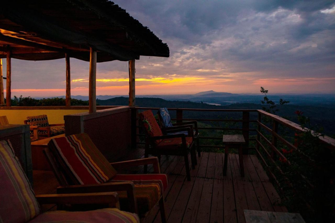 Isunga Lodge Kibale National Park Eksteriør bilde