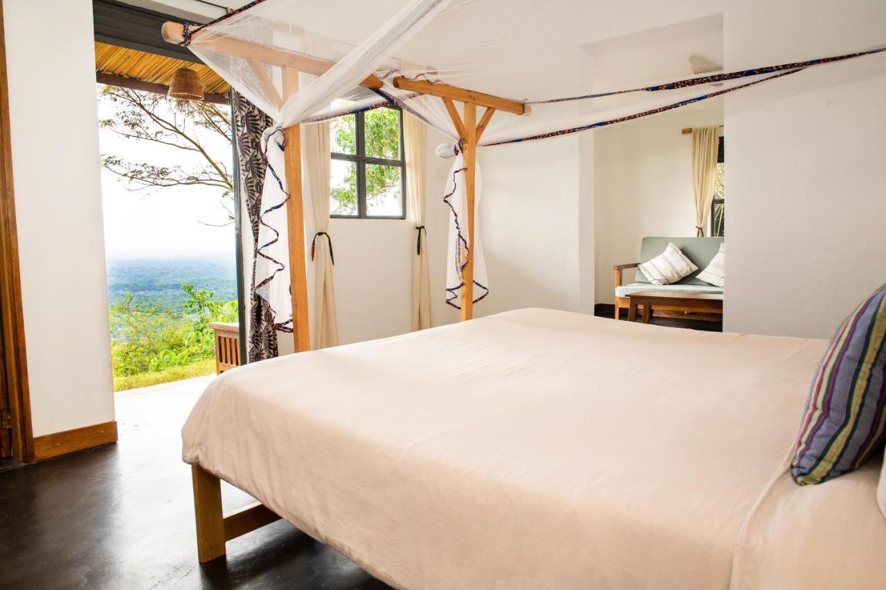 Isunga Lodge Kibale National Park Eksteriør bilde