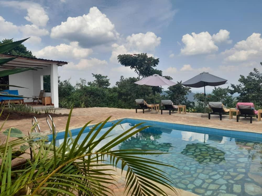 Isunga Lodge Kibale National Park Eksteriør bilde